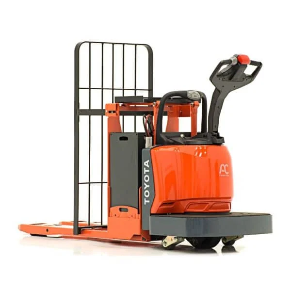 End Controlled Rider Pallet Jack Studio 10.jpg