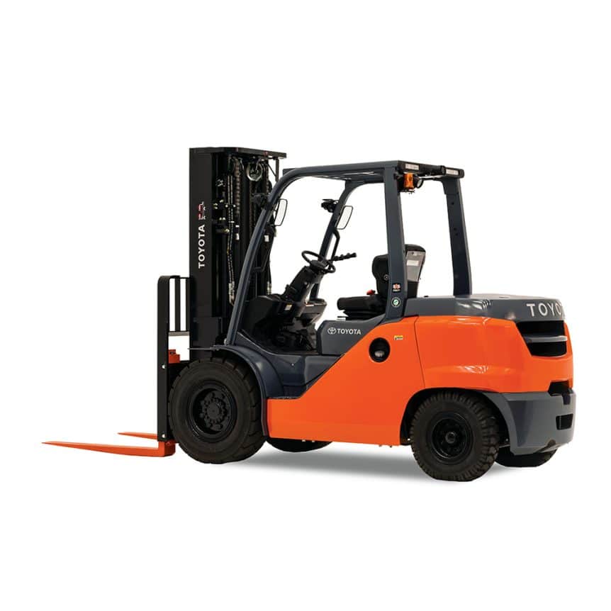 8-11K ENGINE POWERED FORKLIFT WITH PNEUMATIC TIRES - LTCenter