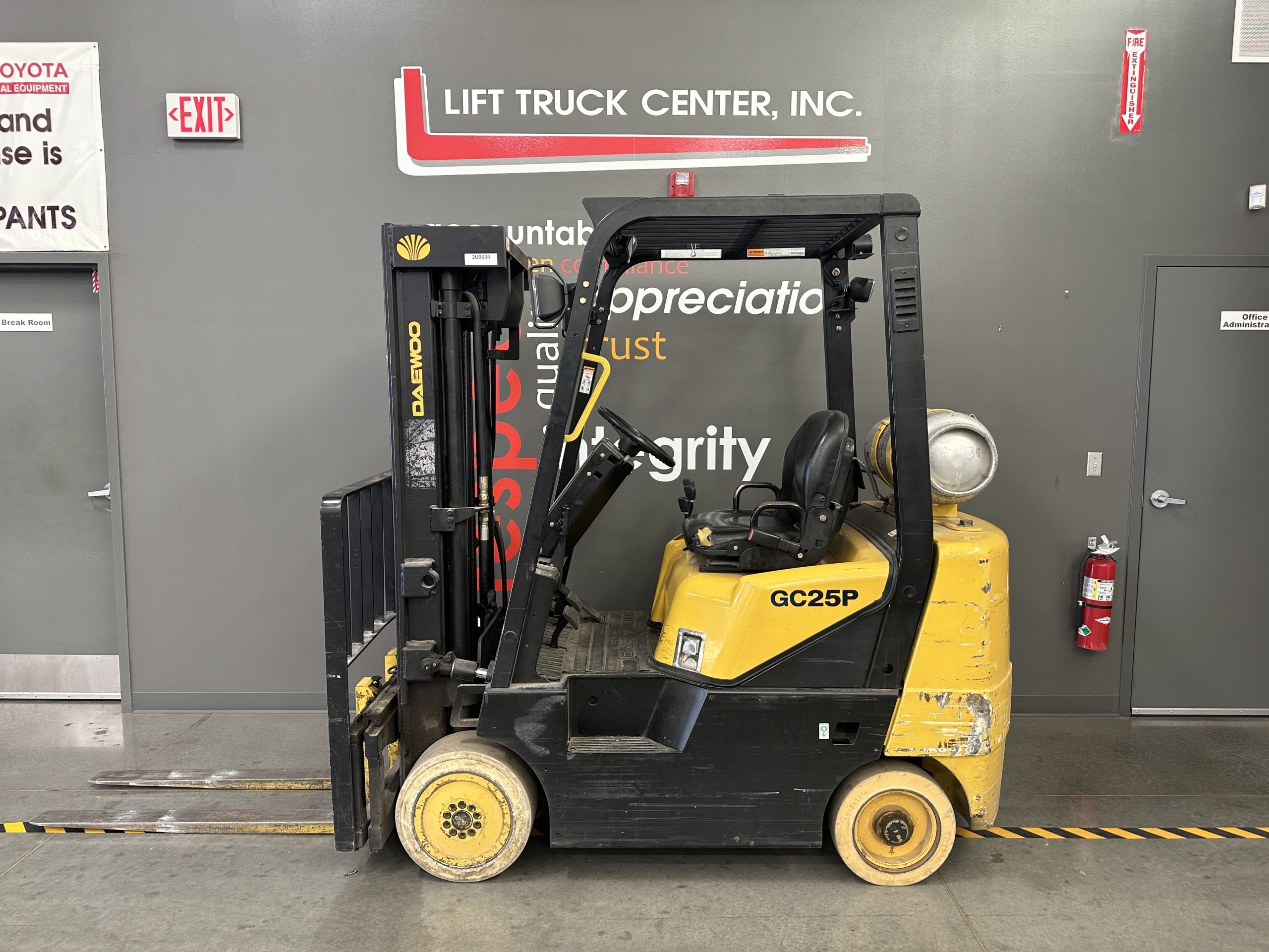 Featured image for “DAEWOO 5,000 LBS. CAPACITY CUSHION TIRED FORKLIFT”