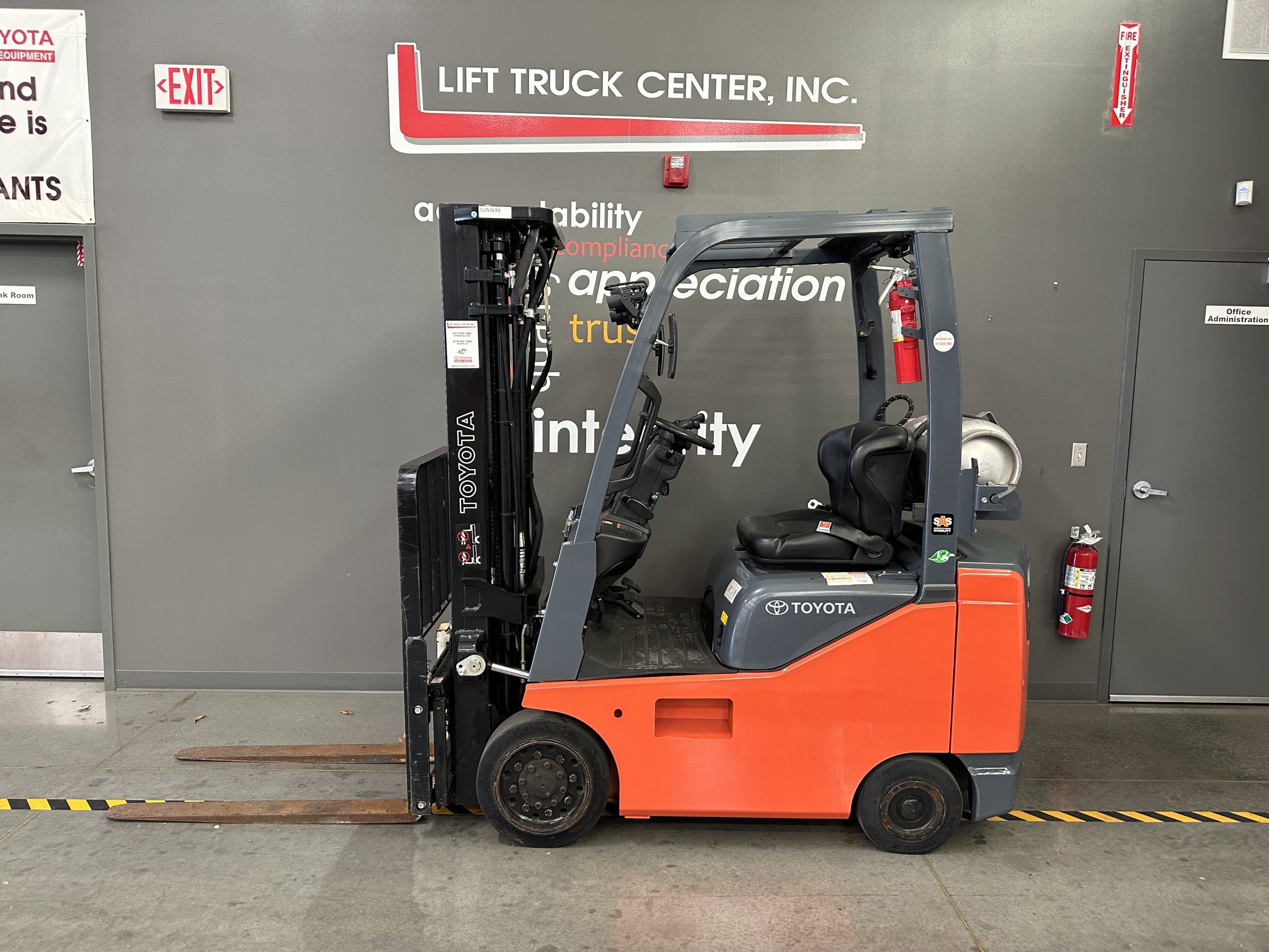 Featured image for “TOYOTA 3,500 LBS. CAPACITY CUSHION TIRED FORKLIFT”