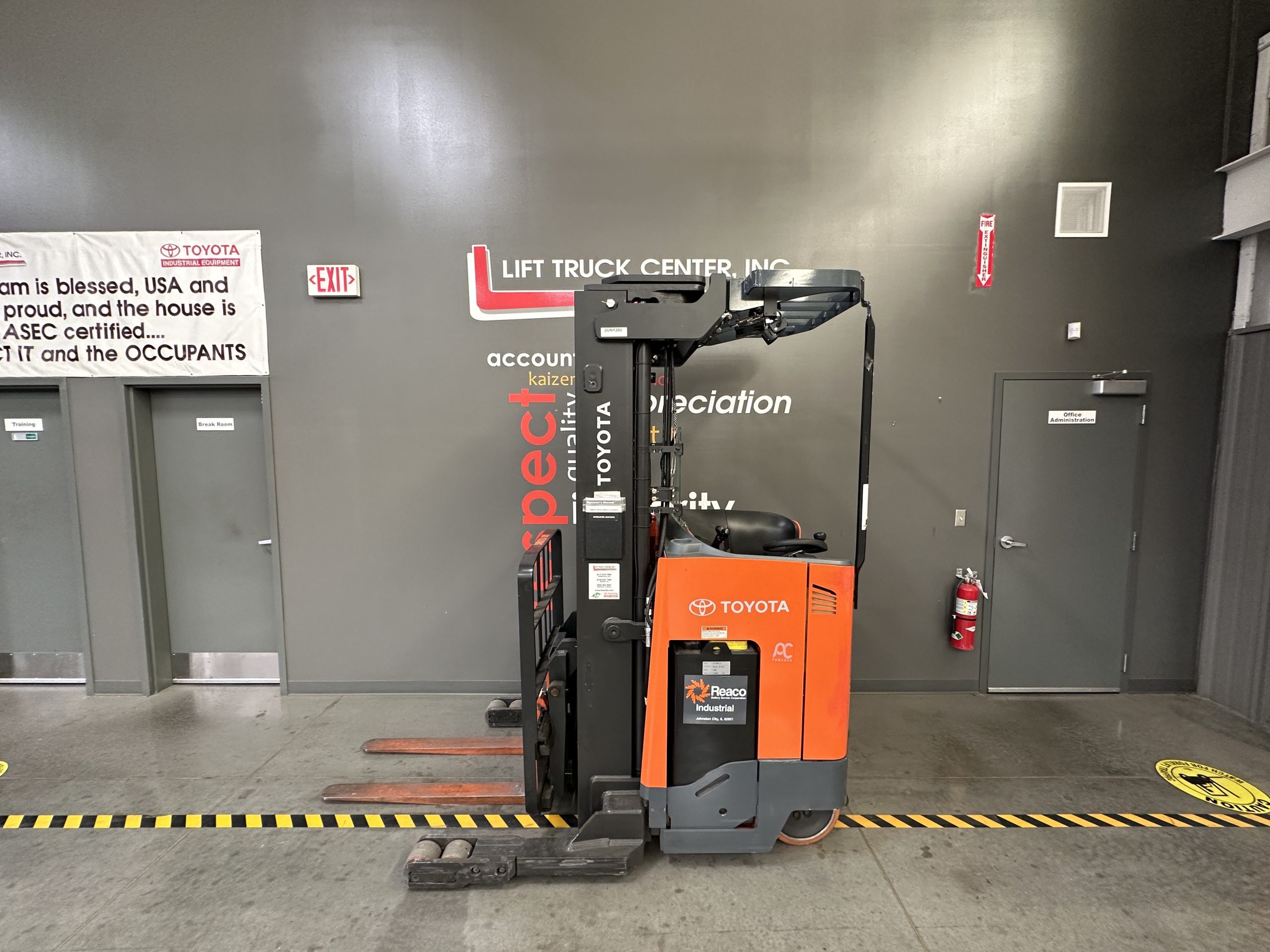 Featured image for “TOYOTA 3,500 LBS. CAPACITY REACH TRUCK”