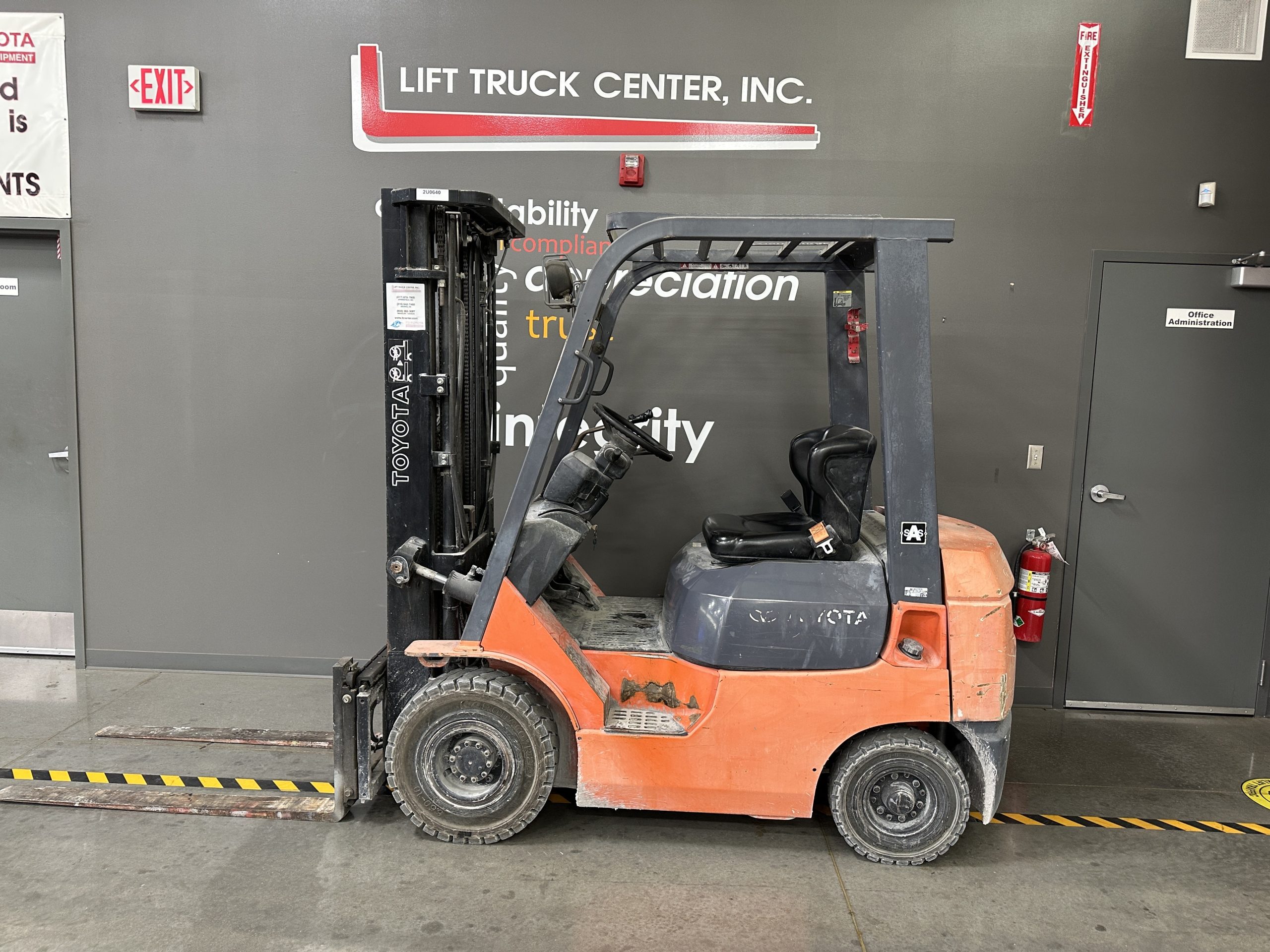 Featured image for “TOYOTA 3,500 LBS. CAPACITY PNEUMATIC TIRED FORKLIFT”